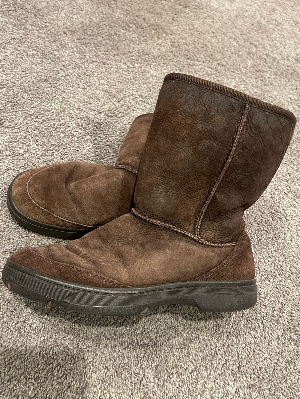 Vintage Brown UGG Ultimate Short Boots 5275 Rugged Sole Y2K Size 9